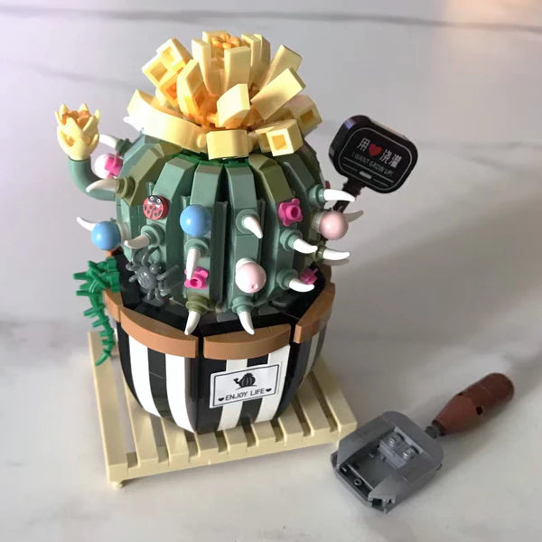 LOZ 1246 Eternal Herb Plant Cactus Hat Heart Flower Insect Watering Pot Shovel