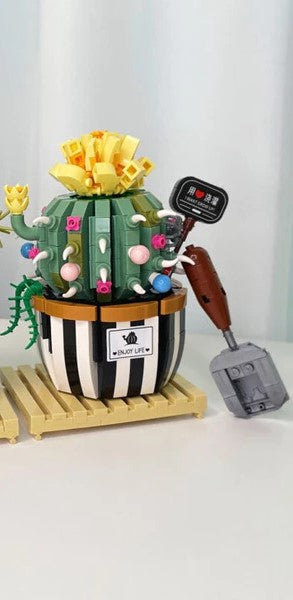 LOZ 1246 Eternal Herb Plant Cactus Hat Heart Flower Insect Watering Pot Shovel